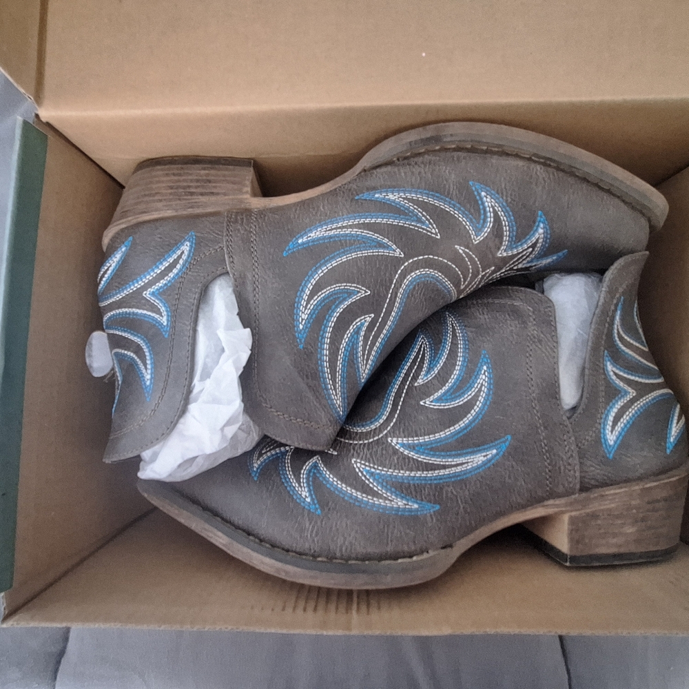 Roper Booties Ava Brown/Blue size 11